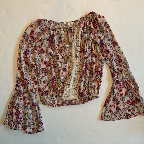 Bleuh Ciel top, bell sleeves, paisley - Picture 2 of 4